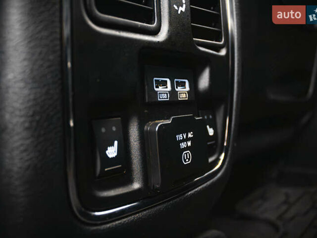 Красный Джип Гранд Чероки, объемом двигателя 3.6 л и пробегом 55 тыс. км за 28900 $, фото 38 на Automoto.ua