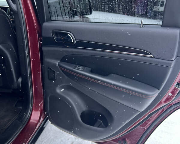 Червоний Джип Grand Cherokee, об'ємом двигуна 3.6 л та пробігом 160 тис. км за 25000 $, фото 6 на Automoto.ua