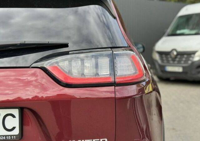 Красный Джип Гранд Чероки, объемом двигателя 2.4 л и пробегом 99 тыс. км за 19800 $, фото 6 на Automoto.ua