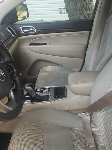 Красный Джип Гранд Чероки, объемом двигателя 3.6 л и пробегом 50 тыс. км за 22000 $, фото 6 на Automoto.ua