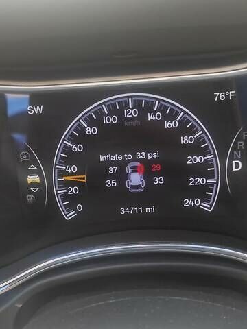 Красный Джип Гранд Чероки, объемом двигателя 3.6 л и пробегом 50 тыс. км за 22000 $, фото 8 на Automoto.ua