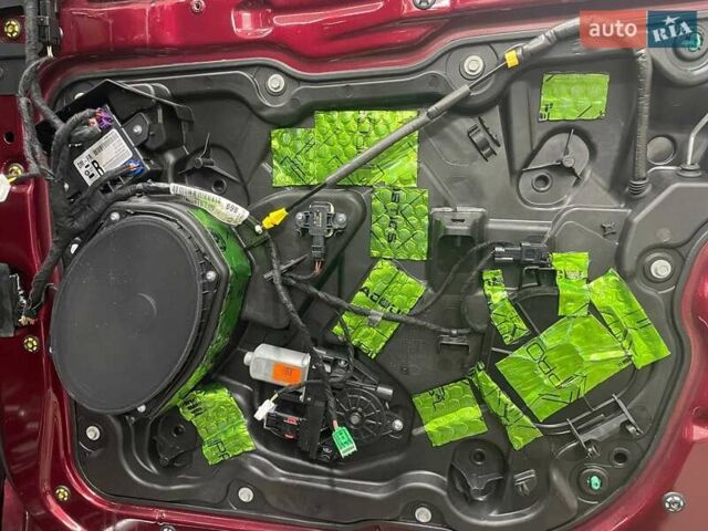 Червоний Джип Grand Cherokee, об'ємом двигуна 5.65 л та пробігом 58 тис. км за 42000 $, фото 57 на Automoto.ua