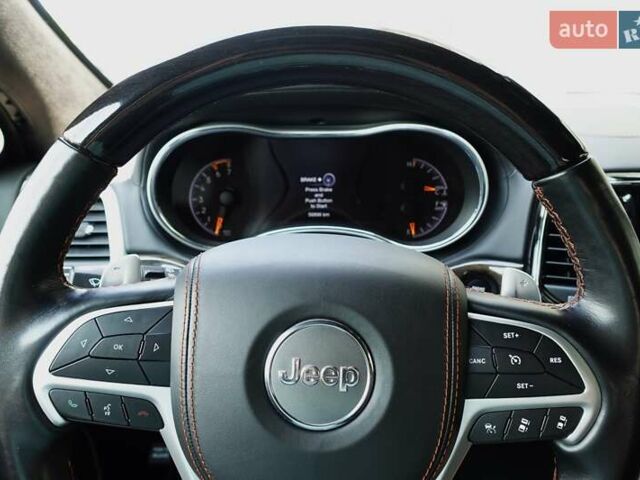 Червоний Джип Grand Cherokee, об'ємом двигуна 5.65 л та пробігом 58 тис. км за 42000 $, фото 24 на Automoto.ua