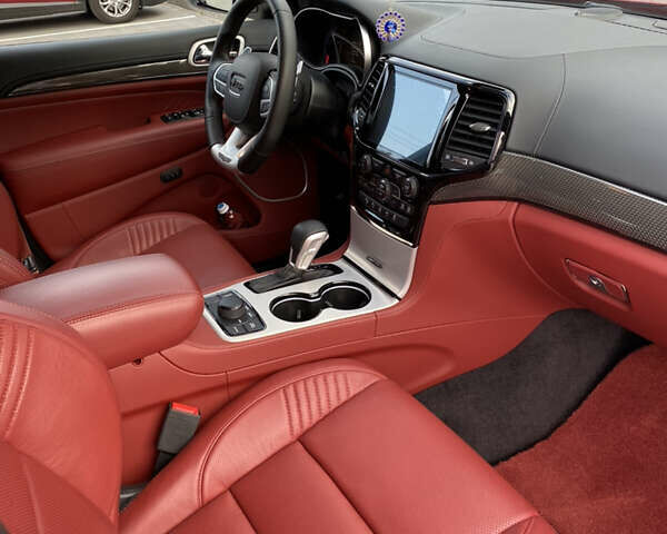 Красный Джип Гранд Чероки, объемом двигателя 6.2 л и пробегом 5 тыс. км за 99999 $, фото 7 на Automoto.ua