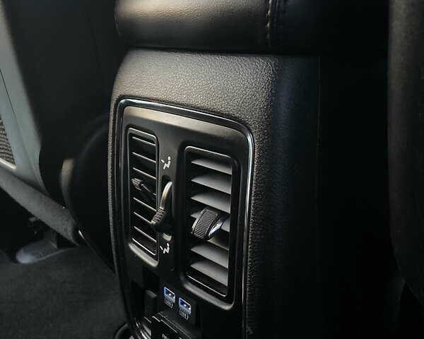 Красный Джип Гранд Чероки, объемом двигателя 3.6 л и пробегом 48 тыс. км за 21500 $, фото 35 на Automoto.ua