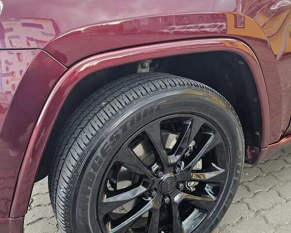 Джип Гранд Чероки 2021 в Хмельницком на Automoto.ua Красный Джип Гранд Чероки, объемом двигателя 3.6 л и пробегом 36 тыс. км за 27900 $, фото 12 на Automoto.ua
