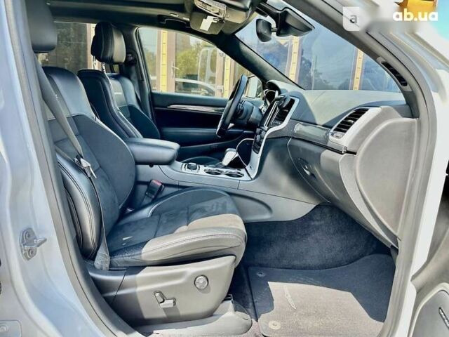 Джип Гранд Чероки, объемом двигателя 6.2 л и пробегом 30 тыс. км за 89900 $, фото 14 на Automoto.ua