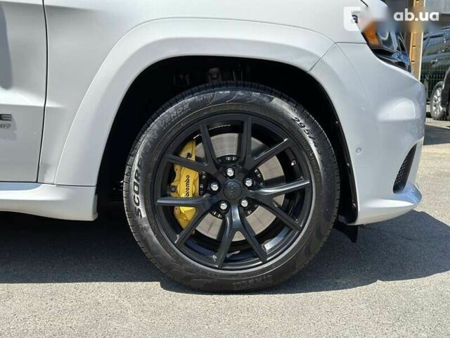 Джип Гранд Чероки, объемом двигателя 6.2 л и пробегом 30 тыс. км за 89900 $, фото 12 на Automoto.ua