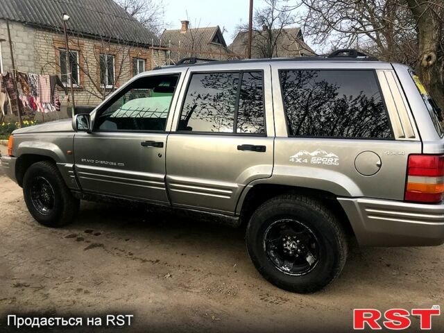 Джип Grand Cherokee, об'ємом двигуна 2.5 л та пробігом 300 тис. км за 4700 $, фото 3 на Automoto.ua