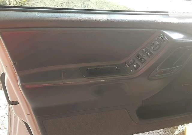 Джип Grand Cherokee, об'ємом двигуна 4.7 л та пробігом 400 тис. км за 11699 $, фото 17 на Automoto.ua