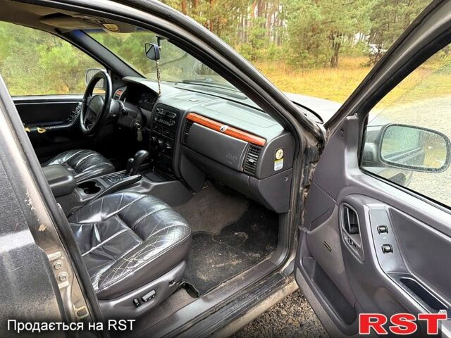 Джип Гранд Чероки, объемом двигателя 3.1 л и пробегом 320 тыс. км за 2950 $, фото 9 на Automoto.ua