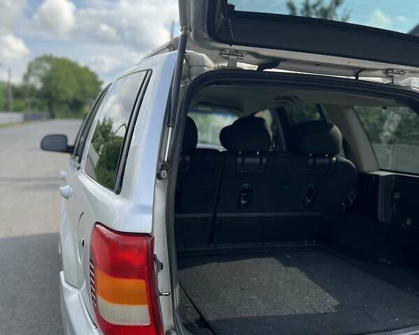 Джип Grand Cherokee, об'ємом двигуна 2.7 л та пробігом 198 тис. км за 9000 $, фото 4 на Automoto.ua
