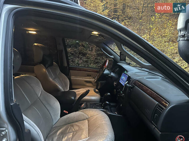 Джип Гранд Чероки, объемом двигателя 2.69 л и пробегом 220 тыс. км за 10000 $, фото 15 на Automoto.ua