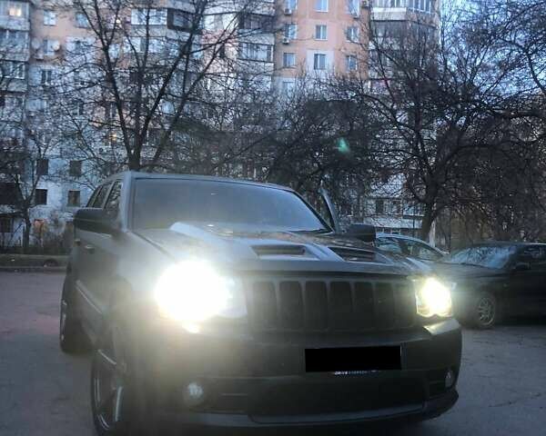 Джип Grand Cherokee, об'ємом двигуна 6.06 л та пробігом 155 тис. км за 19990 $, фото 3 на Automoto.ua