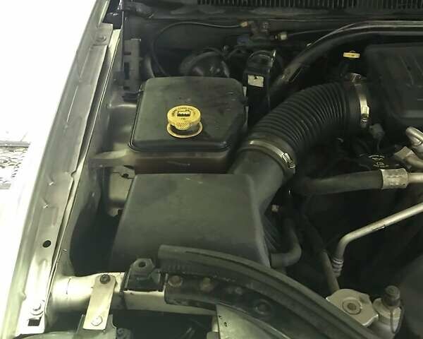 Джип Grand Cherokee, об'ємом двигуна 4.7 л та пробігом 332 тис. км за 7300 $, фото 25 на Automoto.ua