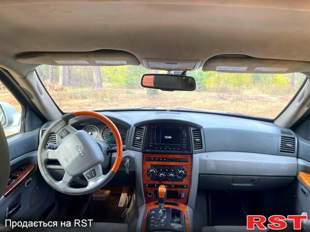 Джип Гранд Чероки, объемом двигателя 3 л и пробегом 208 тыс. км за 3800 $, фото 5 на Automoto.ua