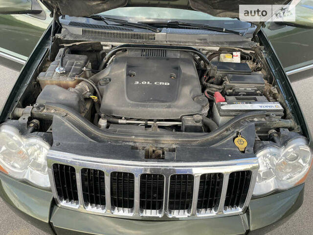 Джип Гранд Чероки, объемом двигателя 2.99 л и пробегом 340 тыс. км за 9300 $, фото 10 на Automoto.ua