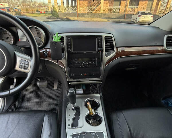 Джип Grand Cherokee, об'ємом двигуна 2.99 л та пробігом 142 тис. км за 20000 $, фото 12 на Automoto.ua