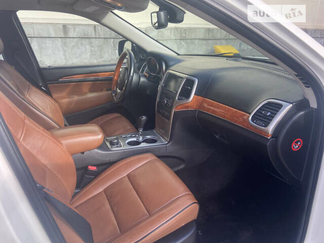 Джип Grand Cherokee, об'ємом двигуна 2.99 л та пробігом 250 тис. км за 19900 $, фото 9 на Automoto.ua