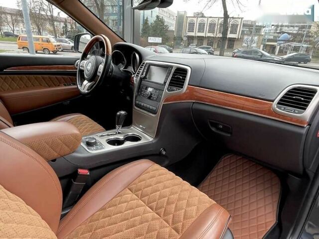 Джип Grand Cherokee, об'ємом двигуна 3 л та пробігом 260 тис. км за 15999 $, фото 14 на Automoto.ua
