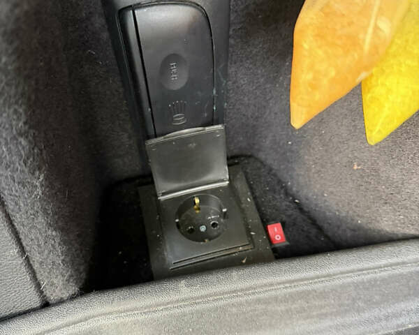 Джип Grand Cherokee, об'ємом двигуна 2.99 л та пробігом 142 тис. км за 20000 $, фото 19 на Automoto.ua