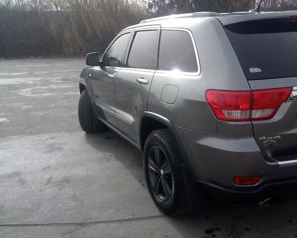 Джип Grand Cherokee, об'ємом двигуна 2.99 л та пробігом 170 тис. км за 19500 $, фото 30 на Automoto.ua