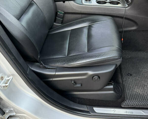 Джип Grand Cherokee, об'ємом двигуна 2.99 л та пробігом 142 тис. км за 20000 $, фото 16 на Automoto.ua