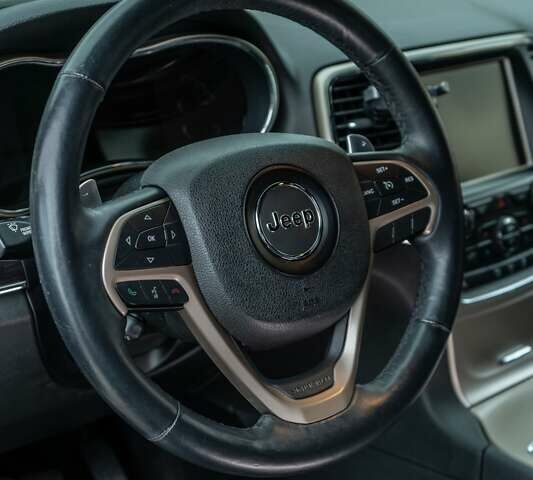 Джип Grand Cherokee, об'ємом двигуна 2.99 л та пробігом 86 тис. км за 31000 $, фото 4 на Automoto.ua