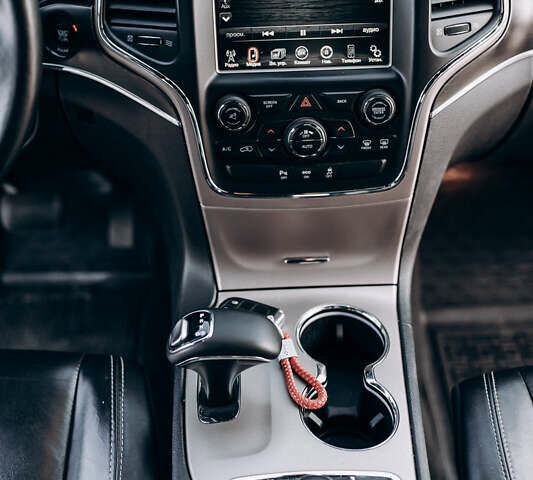 Джип Grand Cherokee, об'ємом двигуна 2.99 л та пробігом 251 тис. км за 21000 $, фото 19 на Automoto.ua