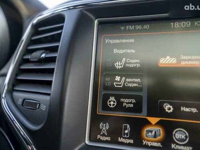 Джип Гранд Чероки, объемом двигателя 3 л и пробегом 188 тыс. км за 18000 $, фото 24 на Automoto.ua