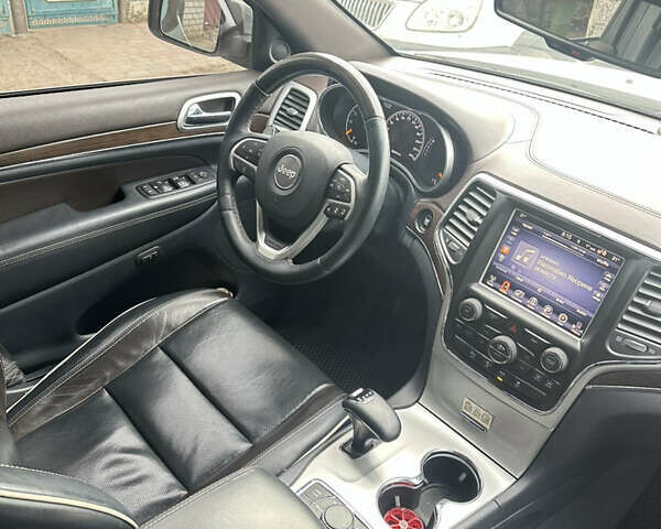 Джип Grand Cherokee, об'ємом двигуна 2.99 л та пробігом 88 тис. км за 27000 $, фото 5 на Automoto.ua