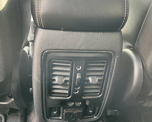 Джип Гранд Чероки 2016 в Луцке на Automoto.ua Джип Гранд Чероки, объемом двигателя 3.6 л и пробегом 116 тыс. км за 20500 $, фото 13 на Automoto.ua