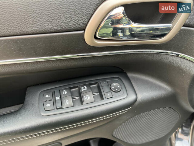 Джип Гранд Чероки 2016 в Луцке на Automoto.ua Джип Гранд Чероки, объемом двигателя 3.6 л и пробегом 116 тыс. км за 20500 $, фото 15 на Automoto.ua