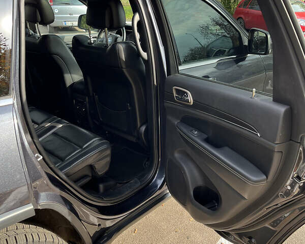 Джип Гранд Чероки 2016 в Луцке на Automoto.ua Джип Гранд Чероки, объемом двигателя 3.6 л и пробегом 116 тыс. км за 20500 $, фото 23 на Automoto.ua