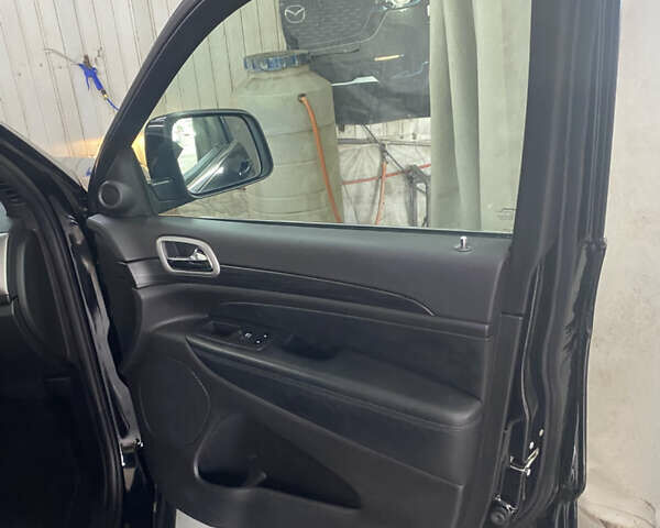 Джип Гранд Чероки 2020 в Киеве на Automoto.ua Джип Гранд Чероки, объемом двигателя 0 л и пробегом 59 тыс. км за 19700 $, фото 10 на Automoto.ua