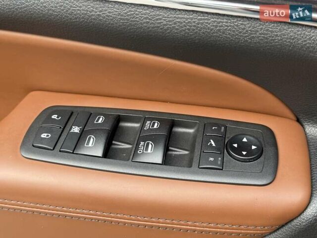 Джип Grand Cherokee, об'ємом двигуна 2.97 л та пробігом 40 тис. км за 41000 $, фото 39 на Automoto.ua