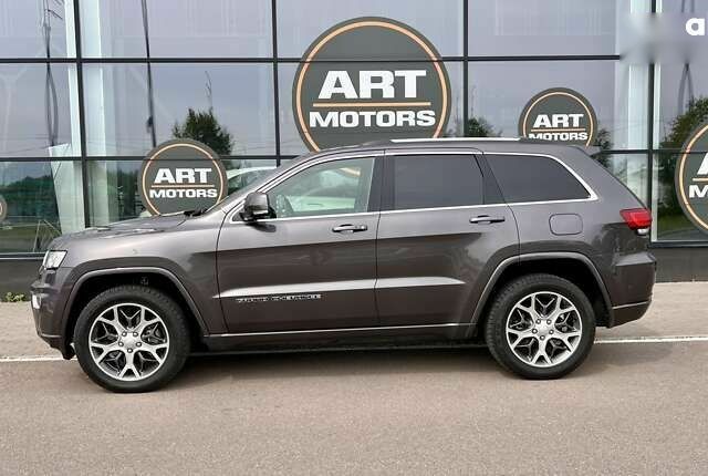 Джип Grand Cherokee, об'ємом двигуна 3 л та пробігом 64 тис. км за 44900 $, фото 12 на Automoto.ua