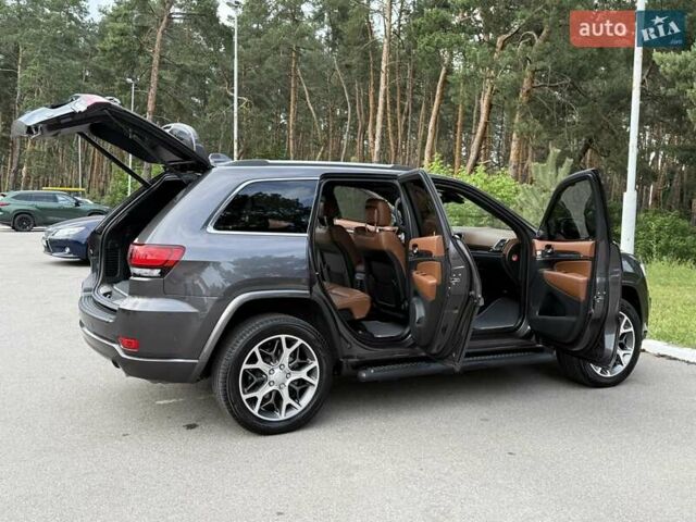 Джип Grand Cherokee, об'ємом двигуна 2.97 л та пробігом 40 тис. км за 41000 $, фото 9 на Automoto.ua