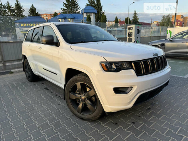 Джип Grand Cherokee, об'ємом двигуна 3.6 л та пробігом 110 тис. км за 28990 $, фото 3 на Automoto.ua