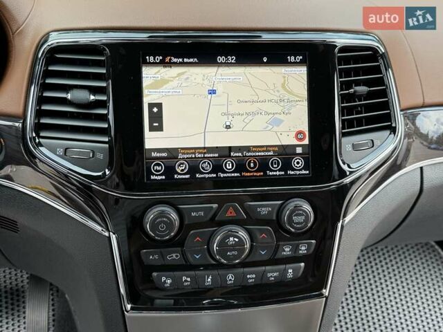 Джип Grand Cherokee, об'ємом двигуна 2.97 л та пробігом 40 тис. км за 41000 $, фото 32 на Automoto.ua