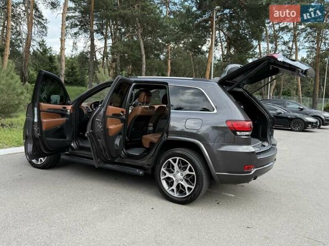 Джип Grand Cherokee, об'ємом двигуна 2.97 л та пробігом 40 тис. км за 41000 $, фото 8 на Automoto.ua