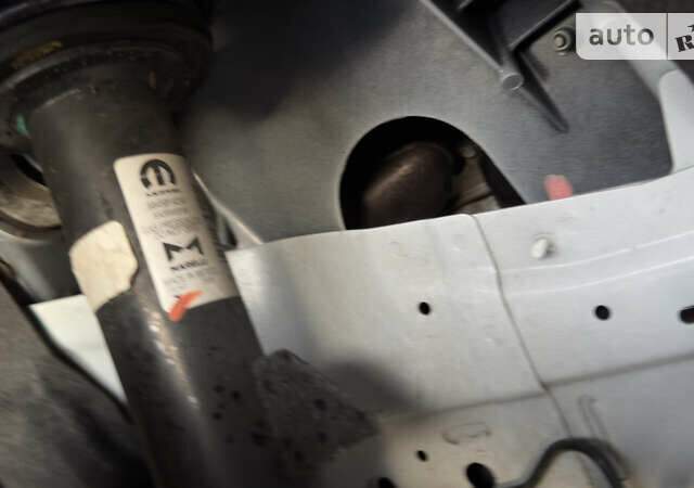 Джип Гранд Чероки, объемом двигателя 3.6 л и пробегом 16 тыс. км за 57000 $, фото 126 на Automoto.ua