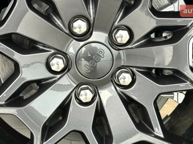 купить новое авто Джип Гранд Чероки 2024 года от официального дилера JEEP ЦЕНТР ОДЕСА ТОВ «АДІС-МОТОР» Джип фото