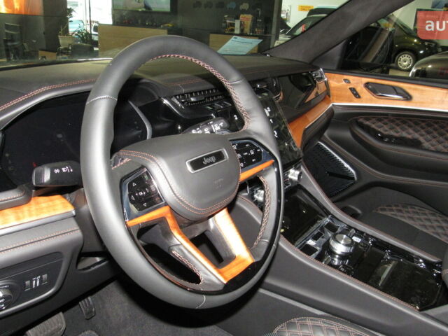 купити нове авто Джип Grand Cherokee 2024 року від офіційного дилера Автоцентр AUTO.RIA Джип фото