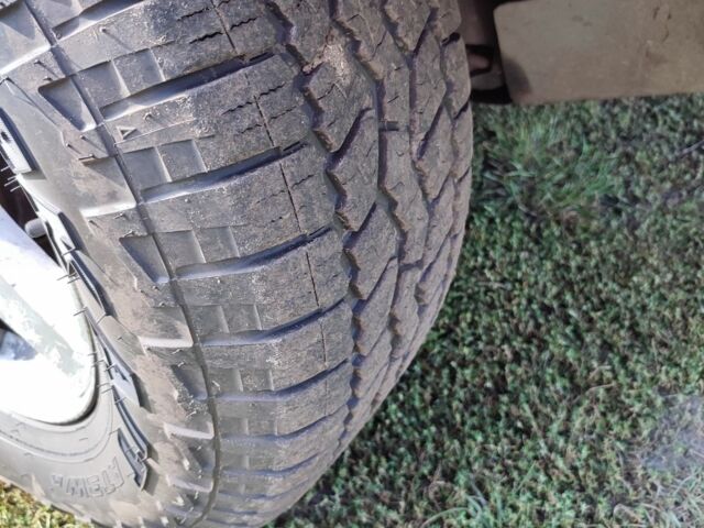 Серый Джип Гранд Чероки, объемом двигателя 3 л и пробегом 340 тыс. км за 5000 $, фото 4 на Automoto.ua