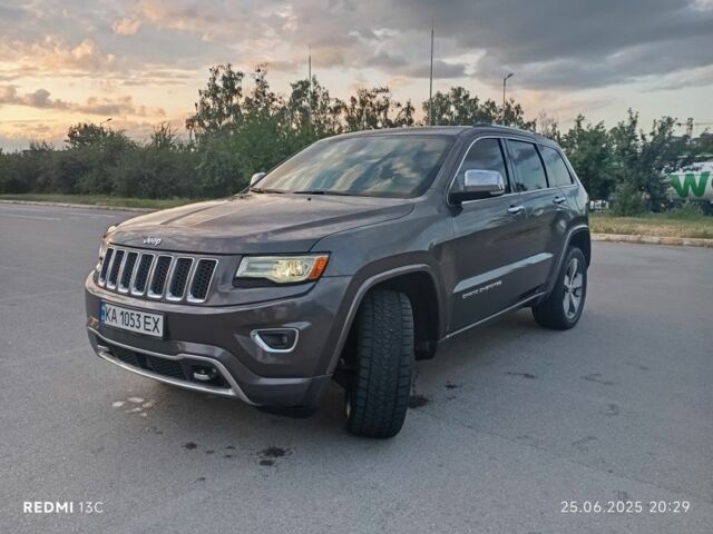 Джип Гранд Чероки 2014 в Гостомель на Automoto.ua Серый Джип Гранд Чероки, объемом двигателя 3 л и пробегом 288 тыс. км за 16000 $, фото 10 на Automoto.ua