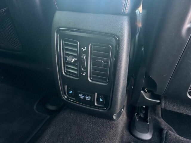 Серый Джип Гранд Чероки, объемом двигателя 3 л и пробегом 266 тыс. км за 21000 $, фото 14 на Automoto.ua