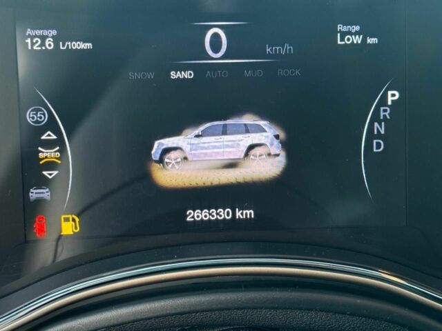 Серый Джип Гранд Чероки, объемом двигателя 3 л и пробегом 266 тыс. км за 21000 $, фото 18 на Automoto.ua