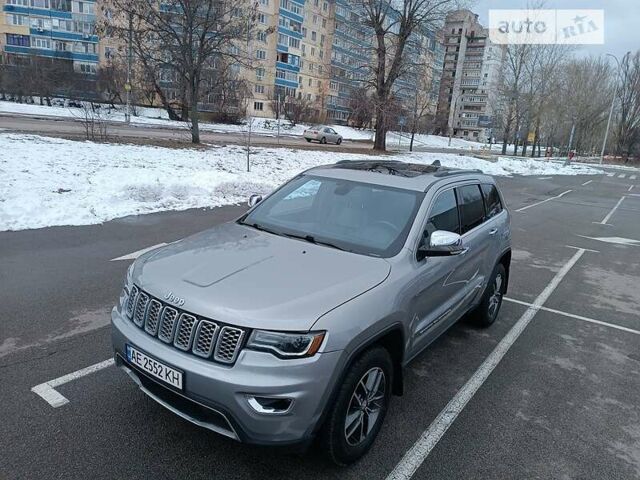 Сірий Джип Grand Cherokee, об'ємом двигуна 3.6 л та пробігом 111 тис. км за 25000 $, фото 5 на Automoto.ua