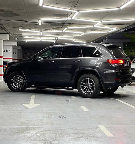 Сірий Джип Grand Cherokee, об'ємом двигуна 3.6 л та пробігом 4 тис. км за 31000 $, фото 4 на Automoto.ua